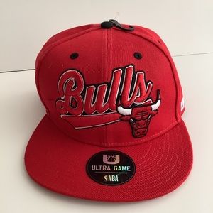 Chicago bulls embroider hat BNWT